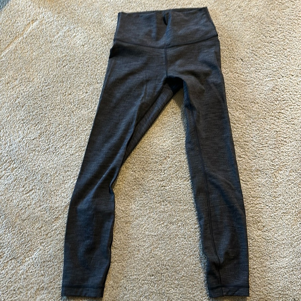 Lululemon Wunder Under 25” leggings size 4